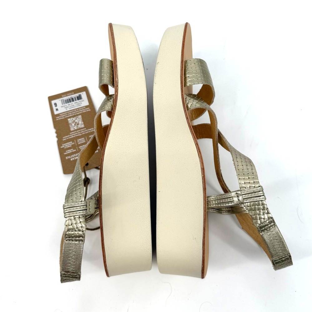 NWT OluKai Onohi Strappy Bubbly Gold Metallic Leather Platform Wedge‎ Sandals W6 - Picture 9 of 10